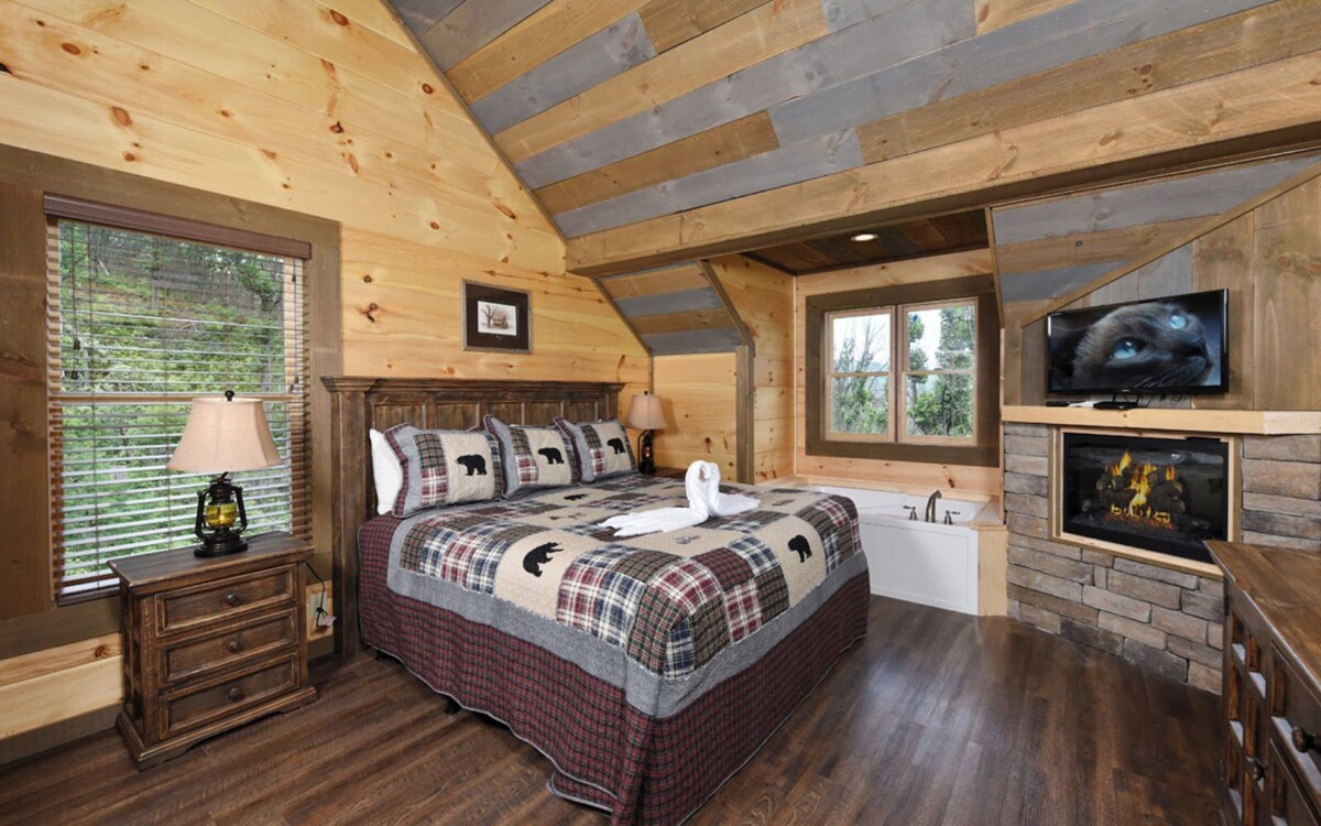 Photo 63 of Frequent Wildlife Sightings + Easy Drive to the Smoky Mountain National Park! -Big Bear Views Lodge