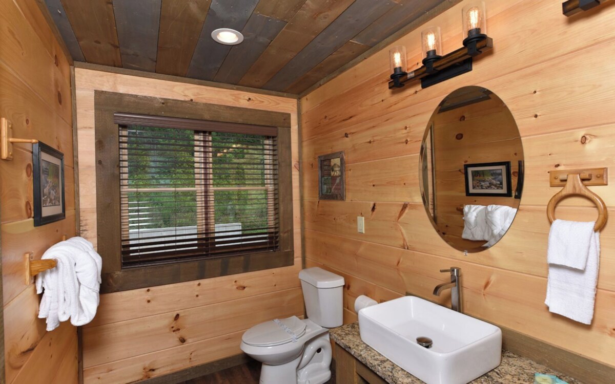 Photo 76 of Frequent Wildlife Sightings + Easy Drive to the Smoky Mountain National Park! -Big Bear Views Lodge