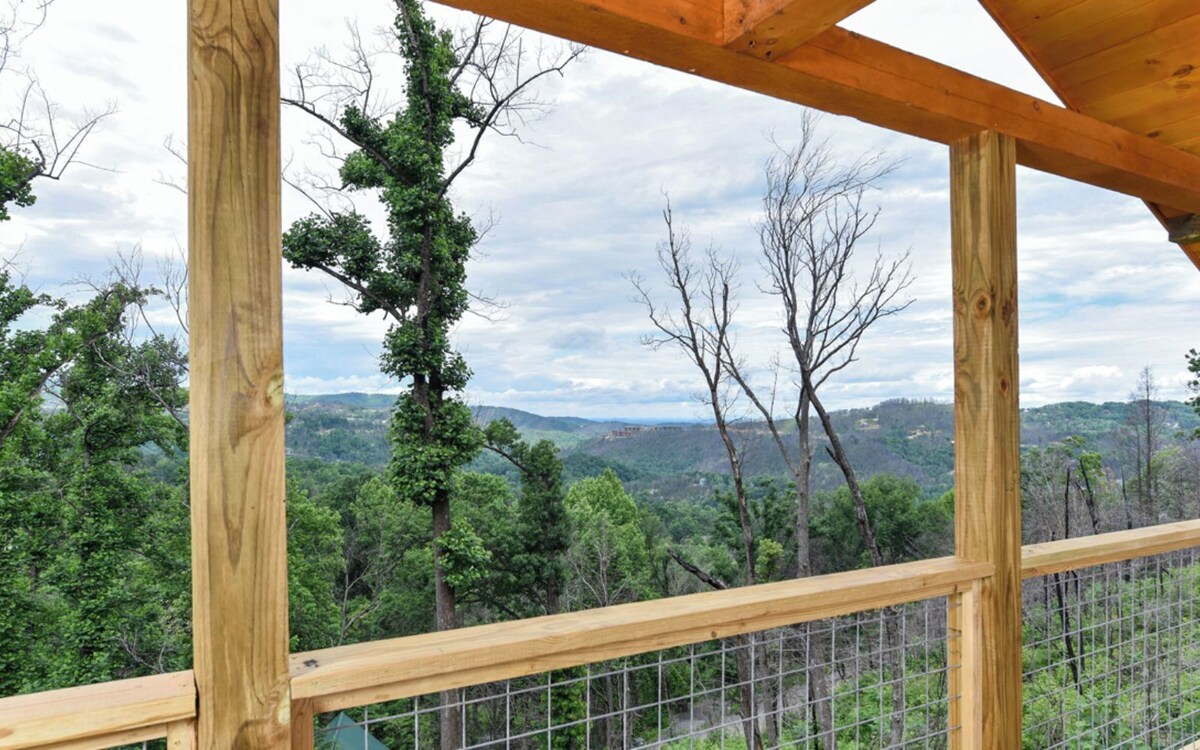 Photo 80 of Frequent Wildlife Sightings + Easy Drive to the Smoky Mountain National Park! -Big Bear Views Lodge