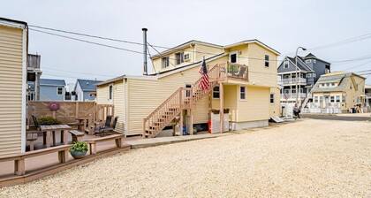 Charming Beach House Steps From Boardwalk w/ Free Parking & Badges