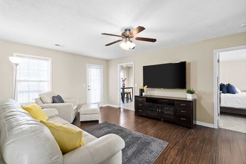 Entire Home near Fort Campbell KY** I-24