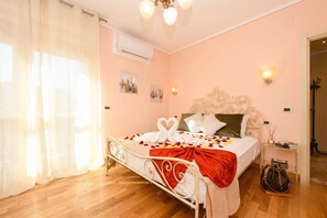 2 habitaciones, tabla de planchar con plancha y wifi gratis 