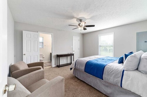 Entire home near Fort Campbell, KY*Gate 4*