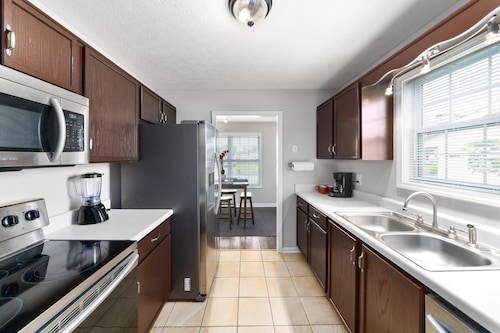 Entire home near Fort Campbell, KY*Gate 4*