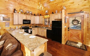 Fridge, microwave, oven, stovetop - Charlie Brown's Cabin - Steamy Hot Tub, Speedy Wi-Fi, Fun Loft Game Room (Sevierville)