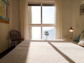 2 chambres, fer et planche Ă repasser, Wi-Fi, draps fournis