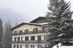 Exterior - Orovacanze Hotel Villa Emma (Canazei)