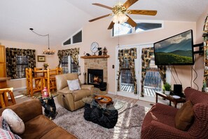 TV, fireplace, DVD player, stereo