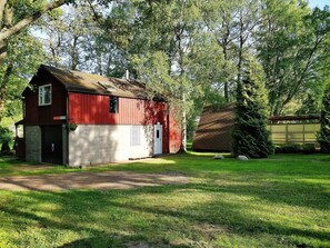 Cottage | Property grounds - Beautiful Cottage in Kaberneeme (Kaberneeme)