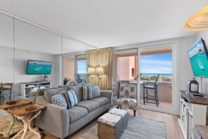 Smart TV - NEWLY RENOVATED BEACH FRONT! 1 FREE BEACH CHAIR SET UP DAILY! (Destin)