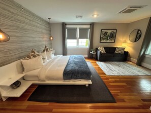 1 soverom, strykejern/-brett, reiseseng for barn og wi-fi (inkludert)