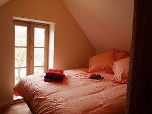 1 chambre, bureau, lit parapluie, Wi-Fi gratuit
