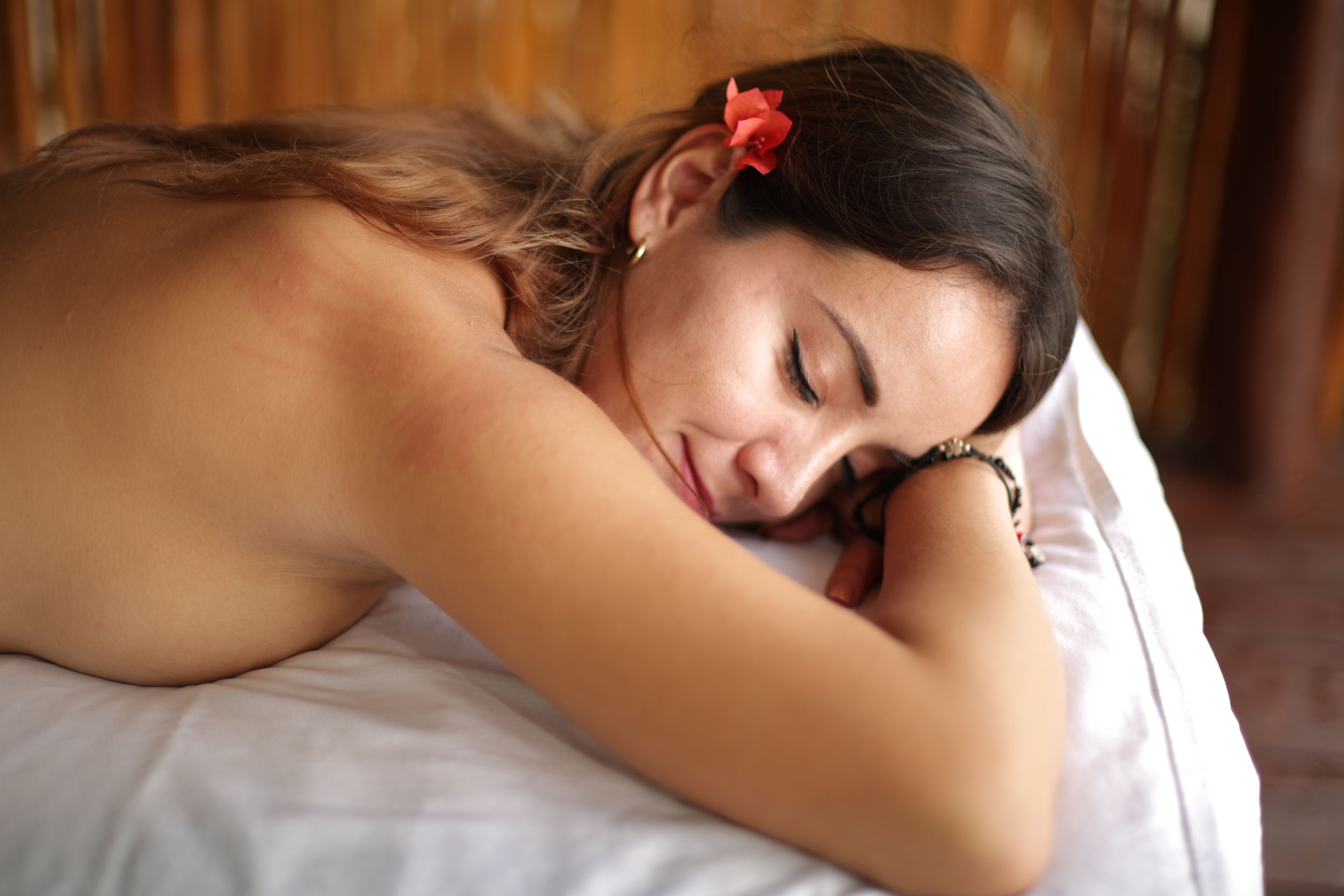 couples treatment room(s), deep-tissue massages, massages