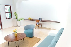 Royal Suite, 1 King Bed, Ensuite | Premium bedding, in-room safe, individually decorated, free WiFi