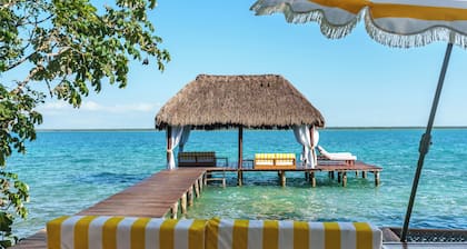 Mikasa Bacalar Hotel Boutique, Lagoon Front