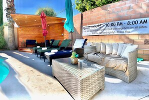 Terrace/patio - Awesome House w/Heated Pool  (Los Angeles)