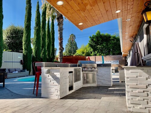 Awesome House w/Heated Pool 