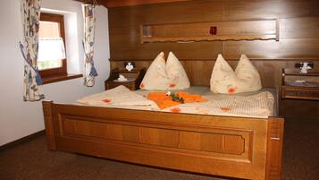 3 Schlafzimmer, Bügeleisen/Bügelbrett, Reisekinderbett, kostenloses WLAN