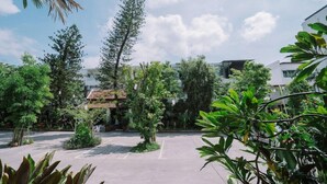 Property grounds - The Opium Serviced Apartment and Hotel (Chiang Mai)