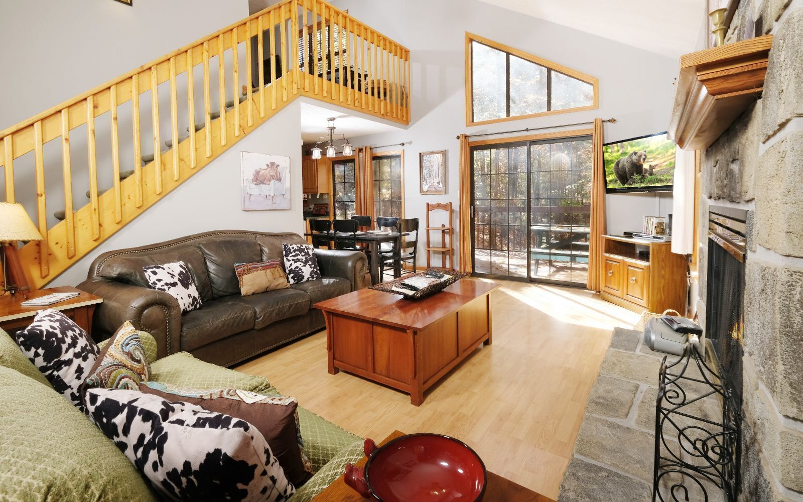 Télévision, cheminée