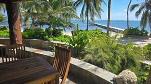 تناول الطعام بالخارج