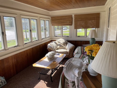 5 Bedroom Family House - Big yard