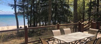 Omena-West Grand Traverse Bay-sovplatser 10-Great fall pl�������������������nboksv������������nlig hyra