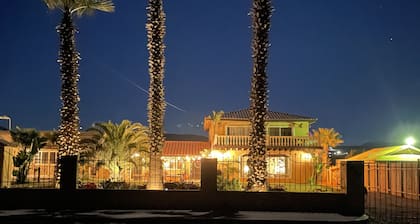 Beach Front House, Bajas getaway