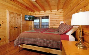 5 bedrooms, WiFi, bed sheets