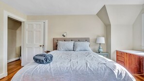 5 chambres, fer et planche à repasser, Wi-Fi gratuit, draps fournis