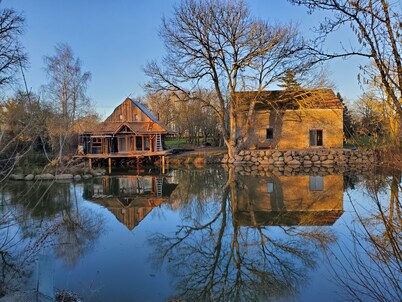 Le Domaine de la Boderie - sleeps 30