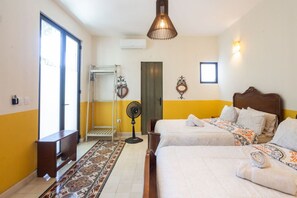 7 bedrooms, desk, iron/ironing board, travel cot