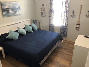 3 bedrooms, iron/ironing board, free WiFi