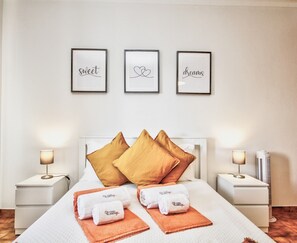 1 habitación, escritorio, tabla de planchar con plancha y wifi gratis 