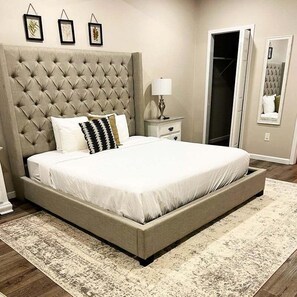 5 bedrooms, free WiFi, bed sheets