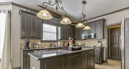 Pet-Friendly 5BR w/ Movie Room + Weekday Deals!