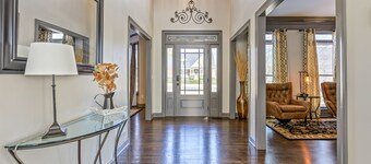 Pet-Friendly 5BR w/ Movie Room + Weekday Deals!