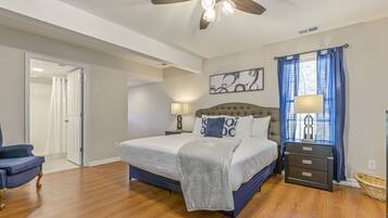 3 soverom, strykejern/-brett, wi-fi og sengetøy