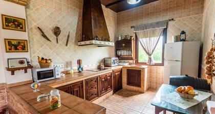 Villa Lucrecia La Lantejuela by Ruralidays