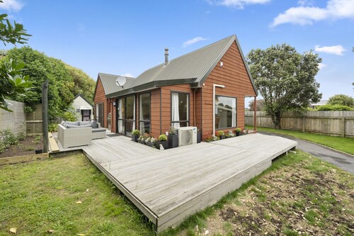 Wharerata - Otaki Beach Holiday Home