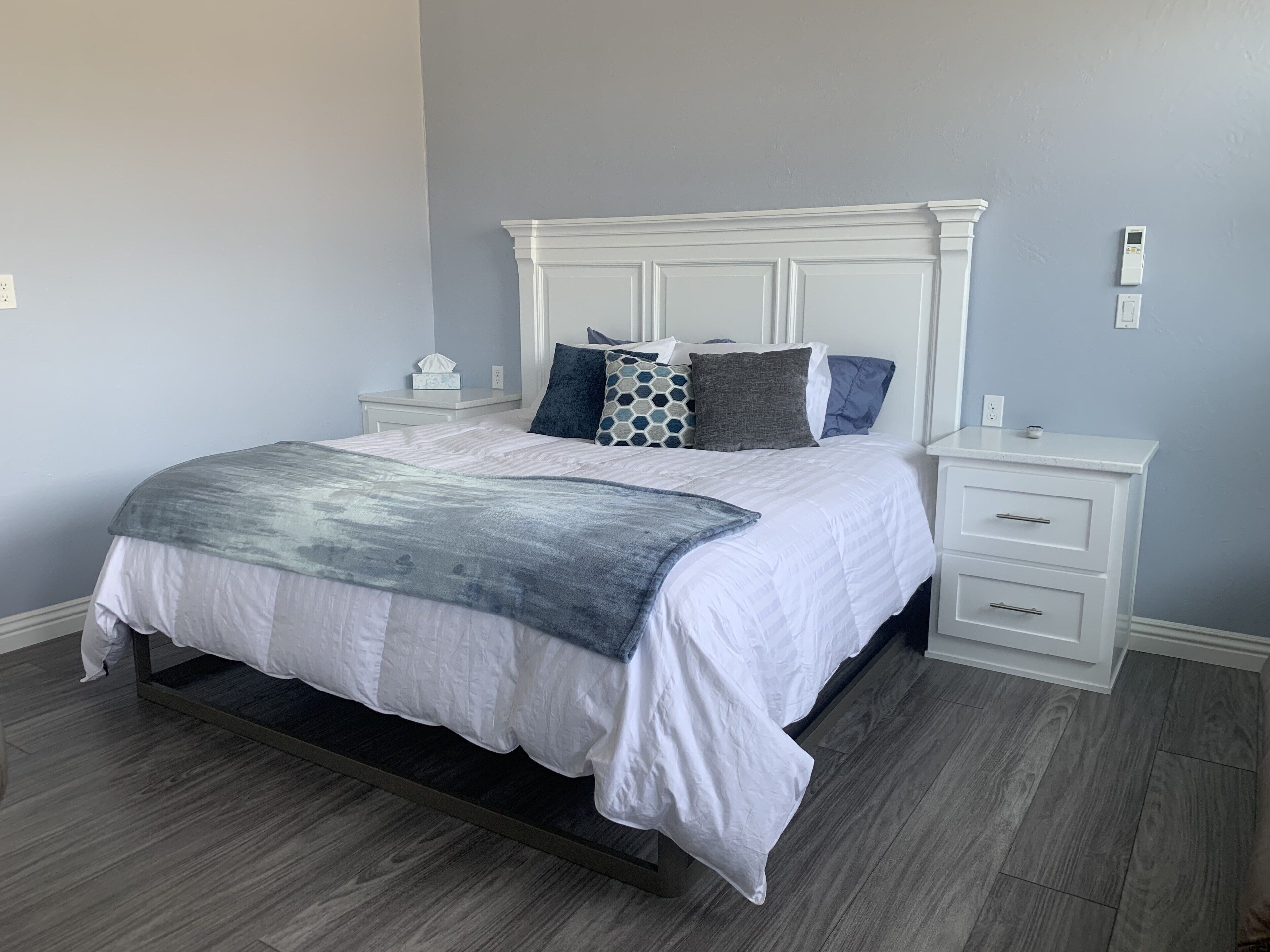 2 bedrooms, desk, free WiFi, bed sheets