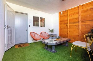 Interior - Bright 1BR | Patio | LAX | SoFi Stadium | Beaches (Los Angeles)