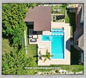 Piscine extérieure, piscine chauffée