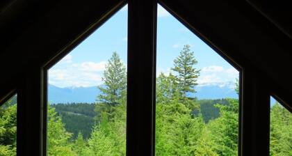 Pinecrest Cabin- a relaxing mountain cabin close to town