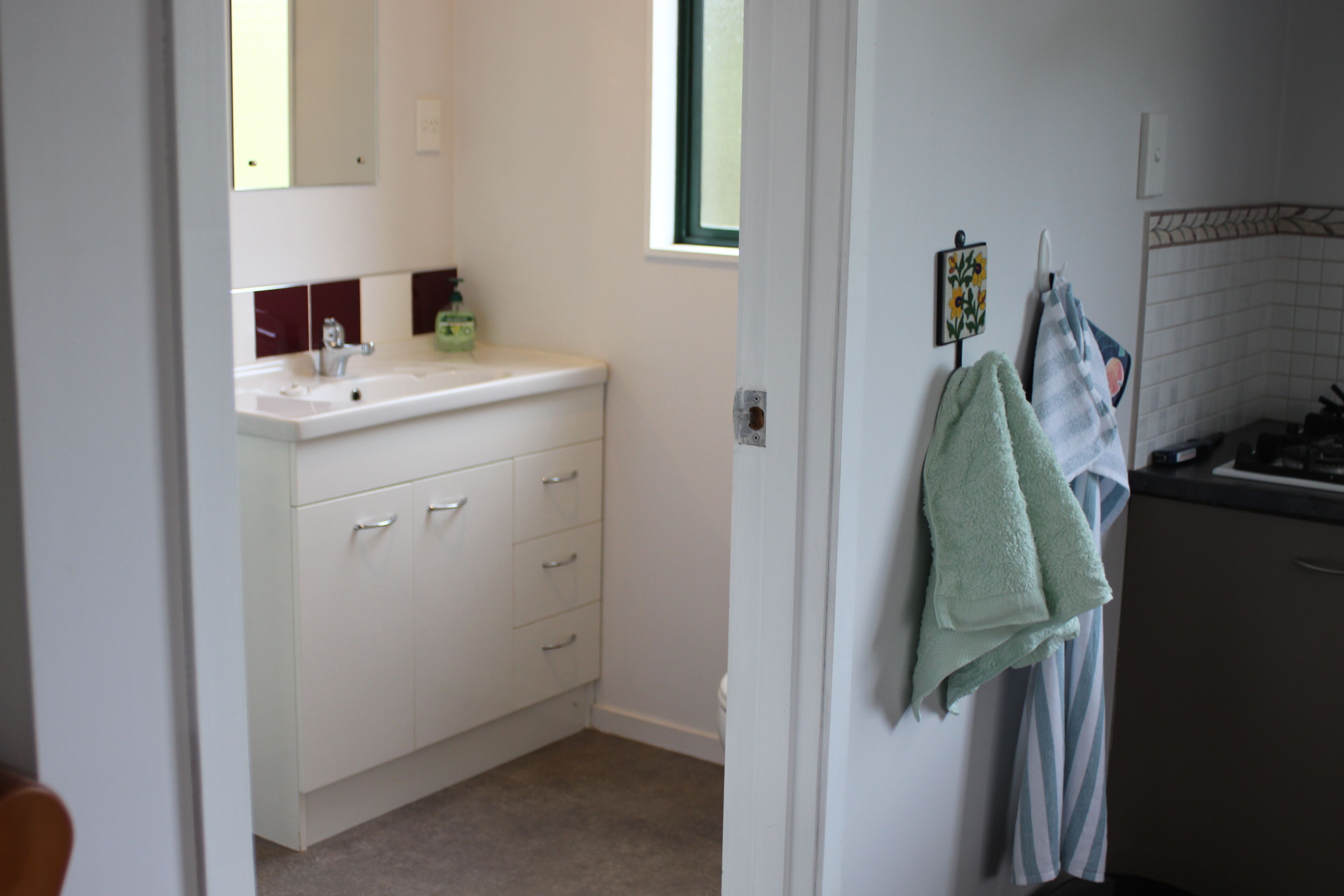 Doccia, asciugacapelli, asciugamani, sapone