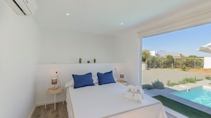 3 bedrooms, travel crib, WiFi