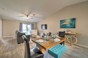 TV - Newly Built Port Charlotte Retreat w/ Patio! (Port Charlotte)