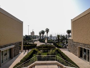 Property grounds - Cosy apartment for 2 people with A/C, WIFI, TV and pets allowed (Santo Stefano Al Mare)