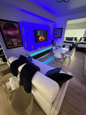 Interior - BEST DEAL! 2 Bedroom Modern Beachfront by YouRent! (Miami Beach)