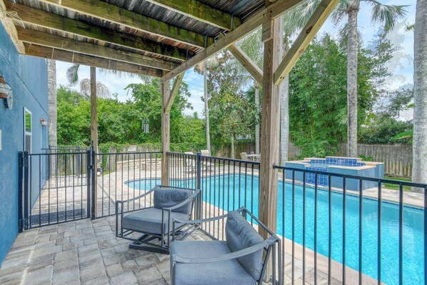 Outdoor pool, a heated pool